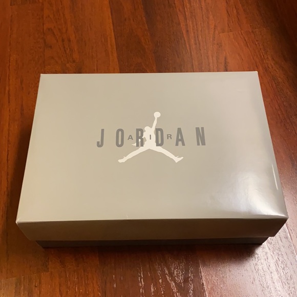 Air Jordan 11 Retro - Cool Greys 🔥NEW - Picture 11 of 17